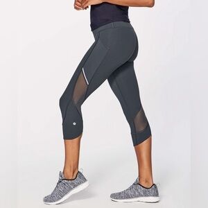 Lululemon Home Stretch Crop in Melanite Stretch Mesh Grey Leggings Size 8